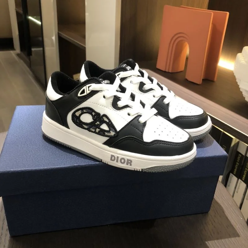 CHRISTIAN DIOR SHOES Trendsetting 29828