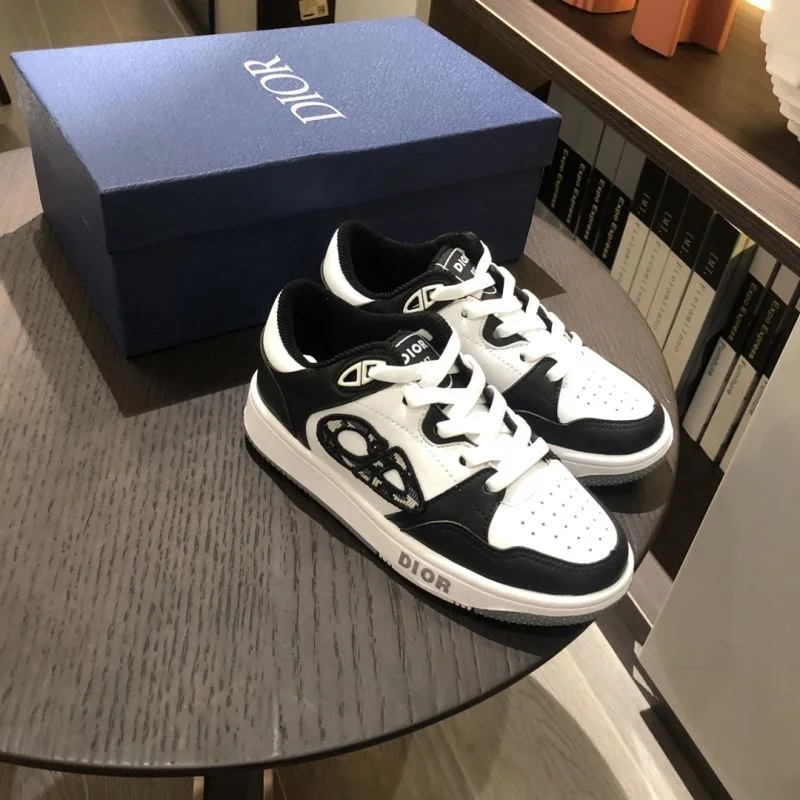 CHRISTIAN DIOR SHOES Trendsetting 29828