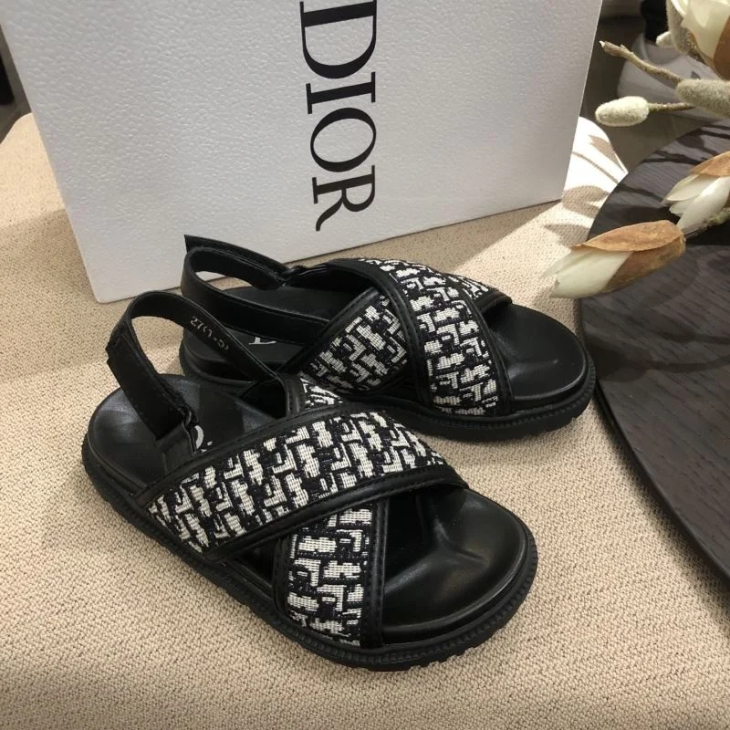CHRISTIAN DIOR SHOES Sleek 29815