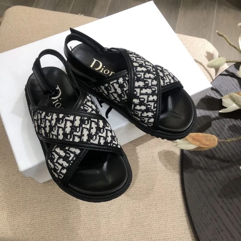 CHRISTIAN DIOR SHOES Sleek 29815