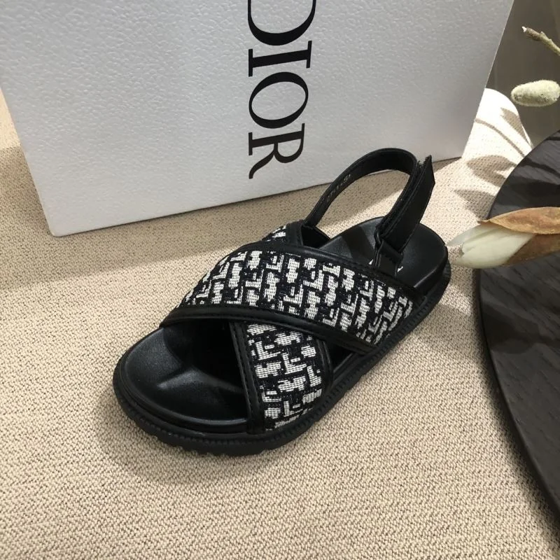 CHRISTIAN DIOR SHOES Sleek 29815