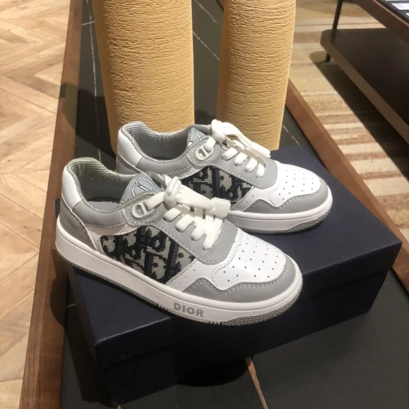 OdorResistant CHRISTIAN DIOR SHOES 30228