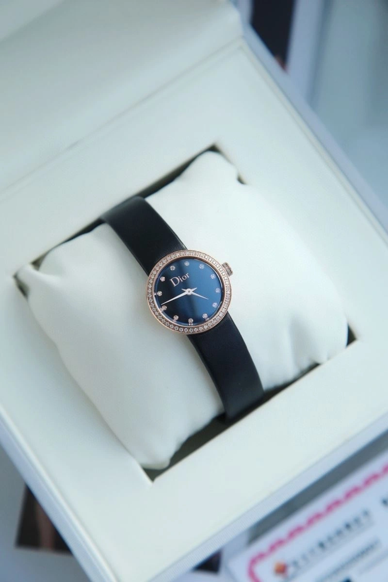 CHRISTIAN DIOR Watches Breathable 182088