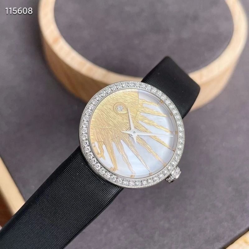 CHRISTIAN DIOR Watches Bright 182082