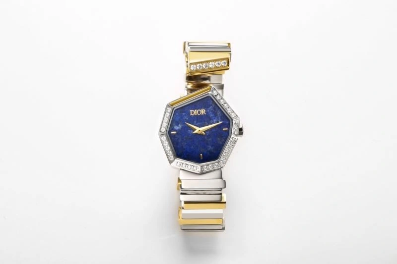Refined CHRISTIAN DIOR Watches 182071