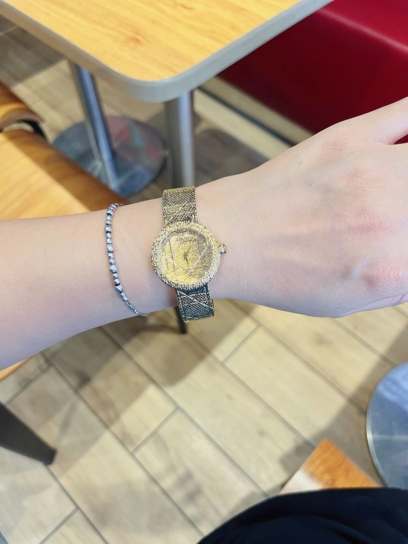 CHRISTIAN DIOR Watches Supportive 182057