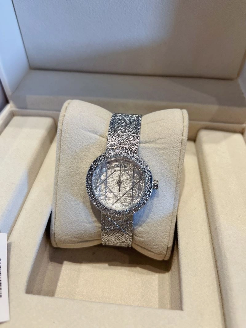 CHRISTIAN DIOR Watches Casual 182062