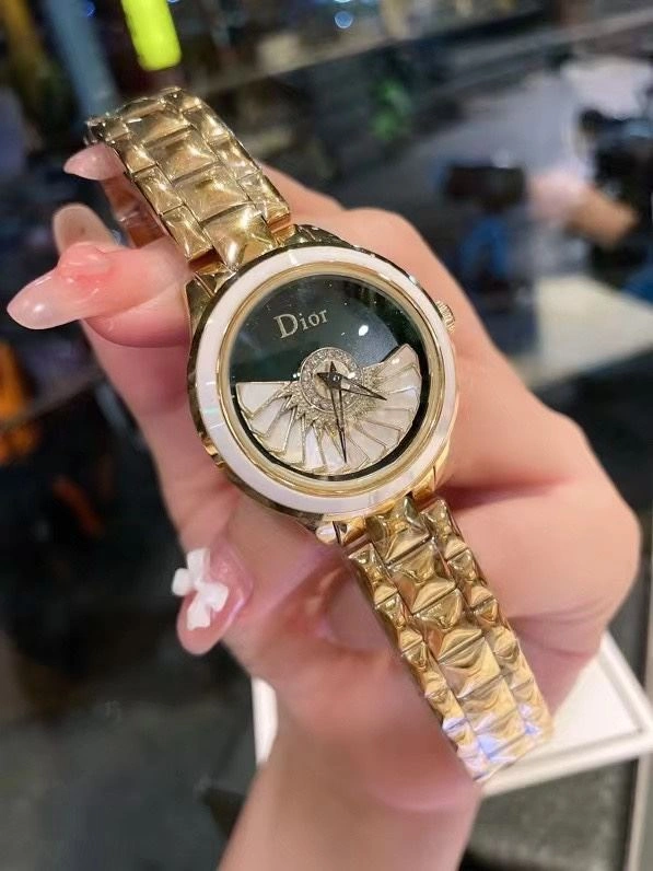 Minimalist CHRISTIAN DIOR Watches 182079