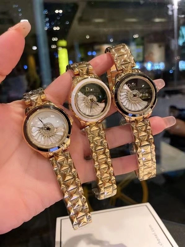 Minimalist CHRISTIAN DIOR Watches 182079