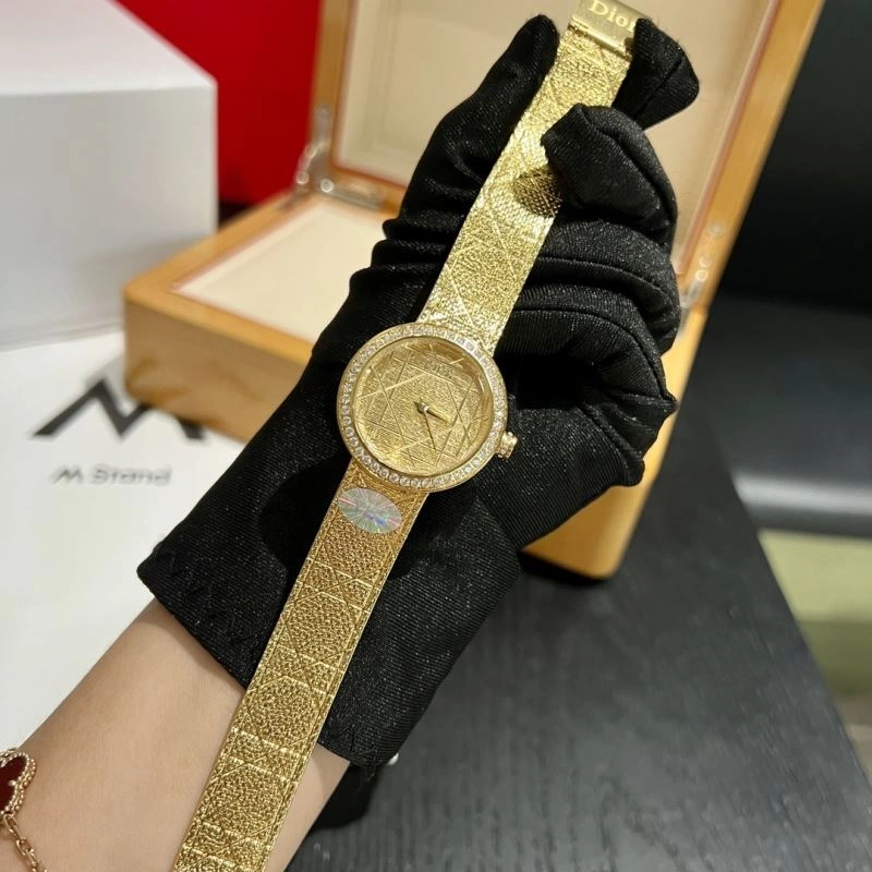 CHRISTIAN DIOR Watches UrbanChic 182052
