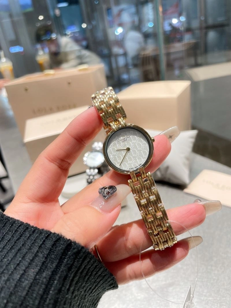 CHRISTIAN DIOR Watches Attractive 182048