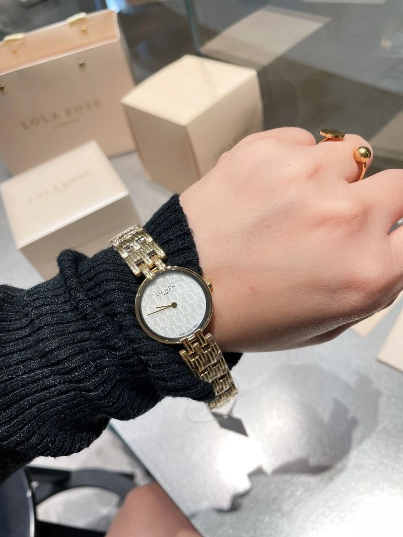 CHRISTIAN DIOR Watches Attractive 182048
