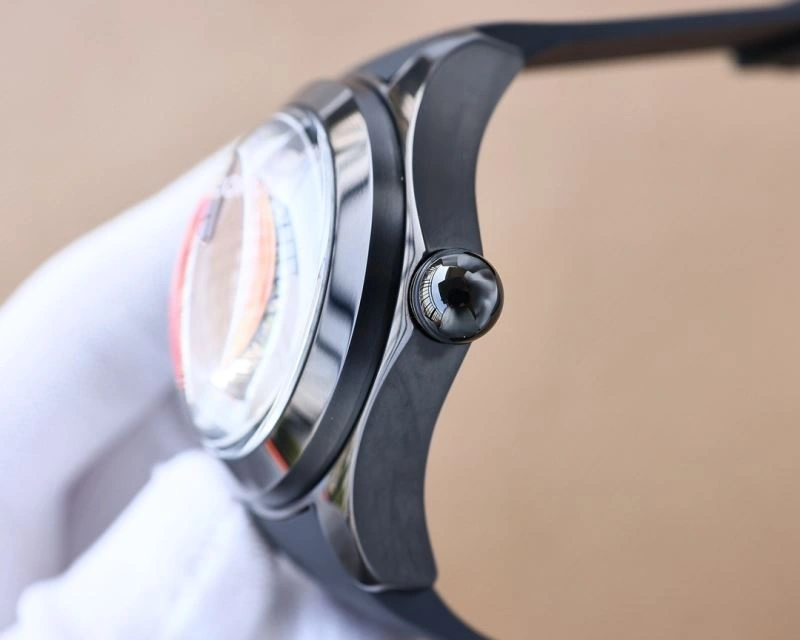Stylish CORUM Watches 182105