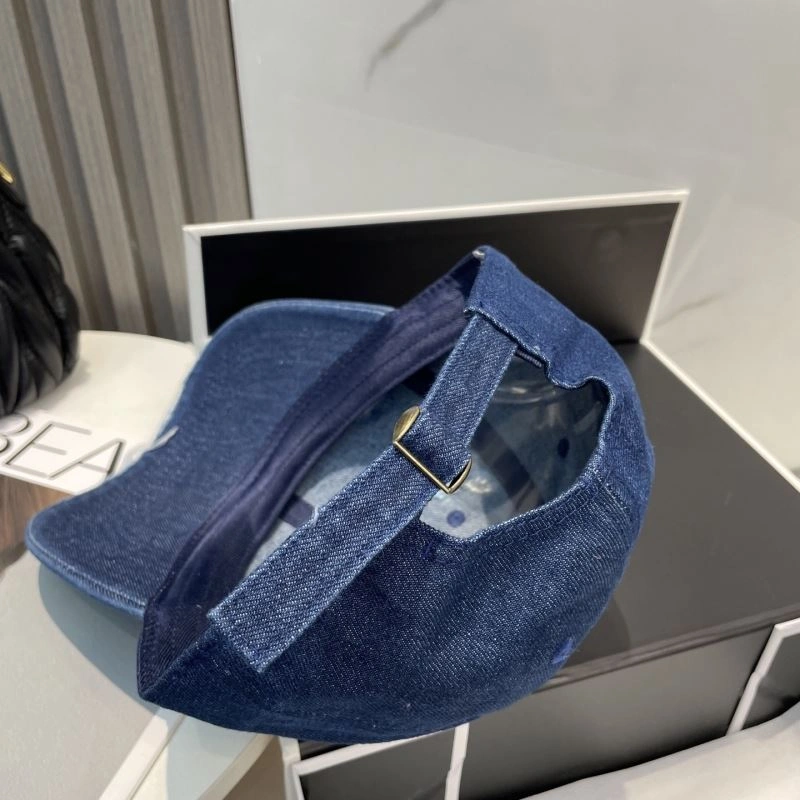 WellDesigned Calvin Klein Caps 260473