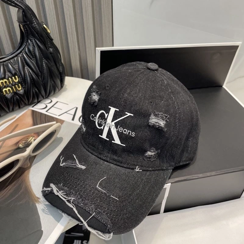 Lightweight Calvin Klein Caps 260479