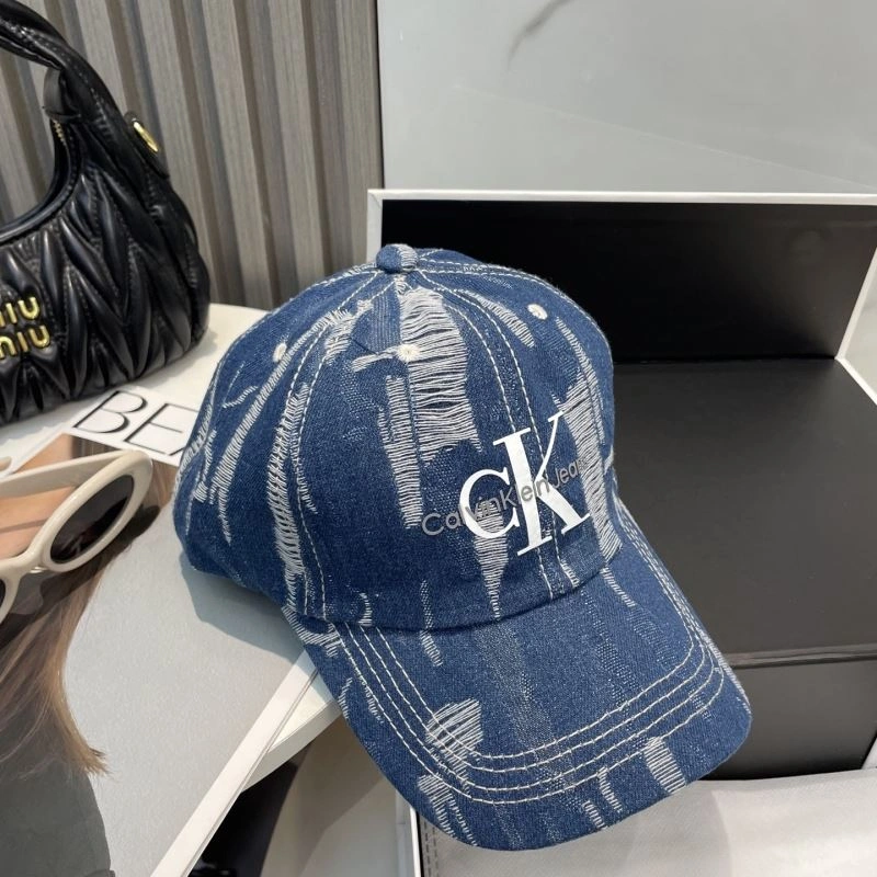Calvin Klein Caps Lightweight 260484