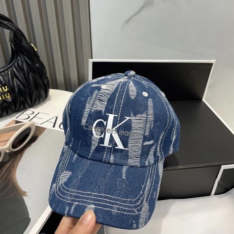 Calvin Klein Caps Lightweight 260484