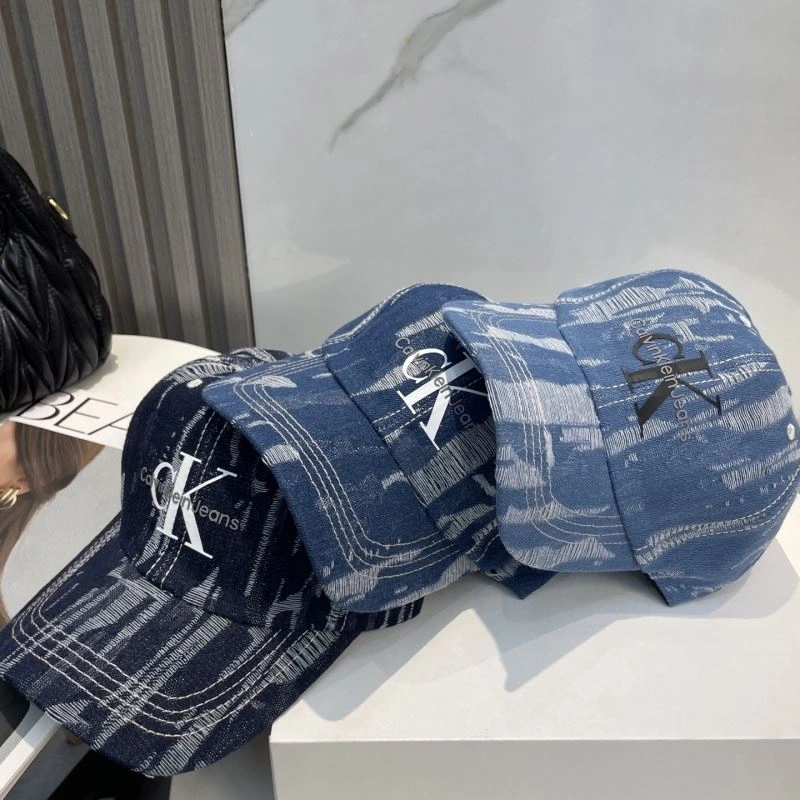 Calvin Klein Caps Lightweight 260484