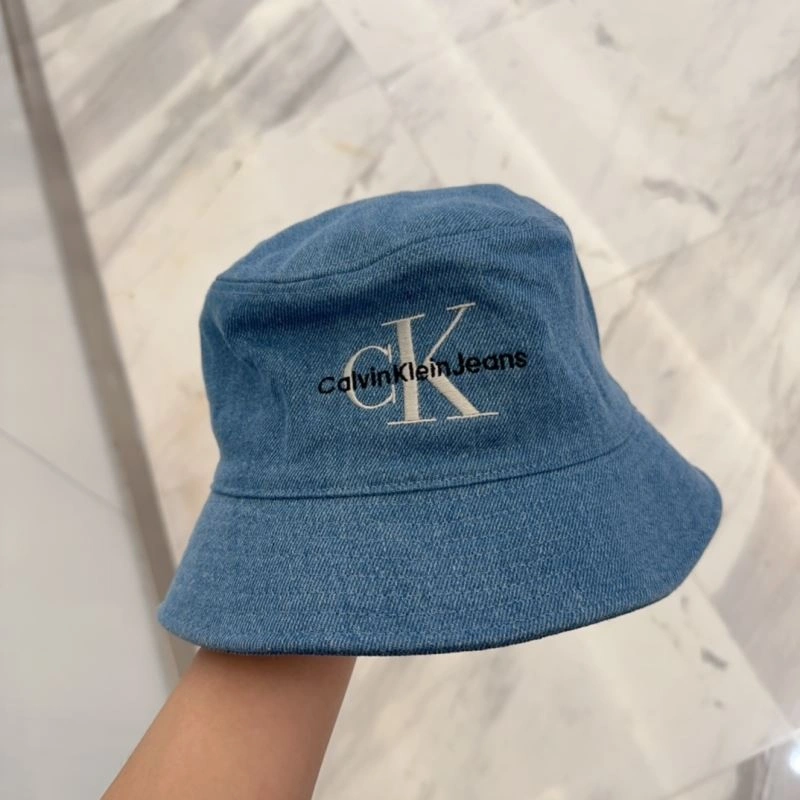 OnTrend Calvin Klein Caps 260490