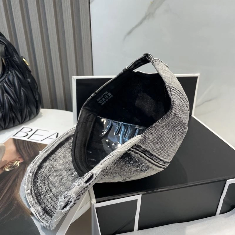 UrbanChic Calvin Klein Caps 260464
