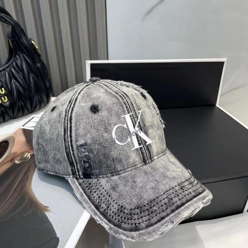 UrbanChic Calvin Klein Caps 260464