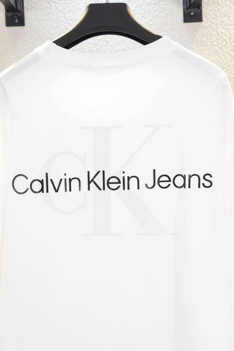Calvin Klein T-Shirts ModernLook 163794