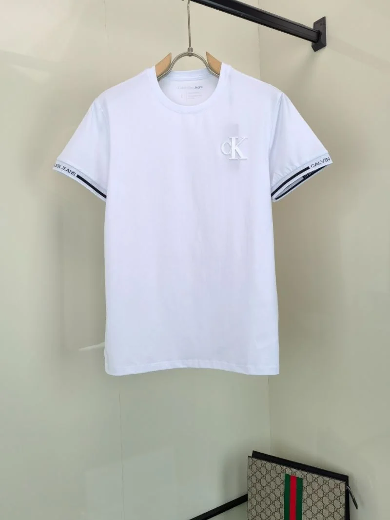 Bright Calvin Klein T-Shirts 163009