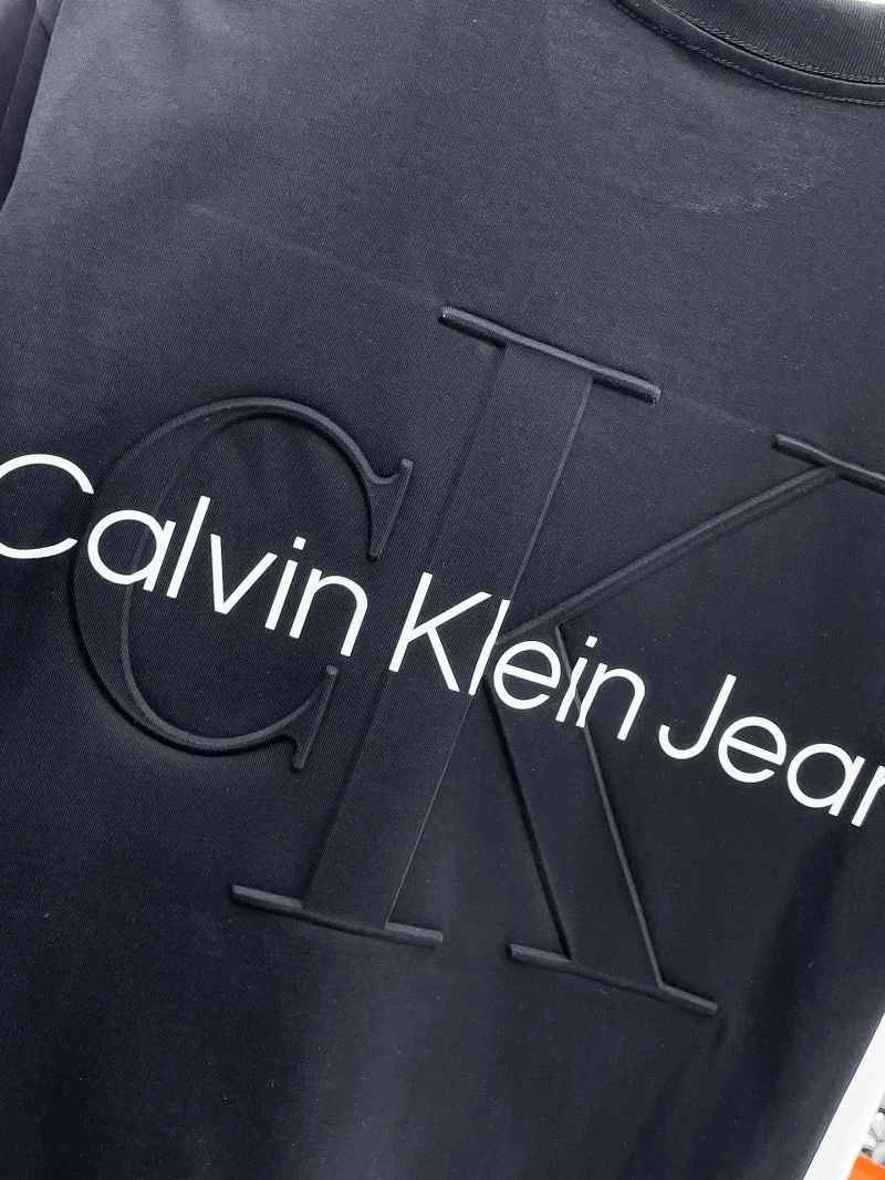 FashionForward Calvin Klein T-Shirts 163006