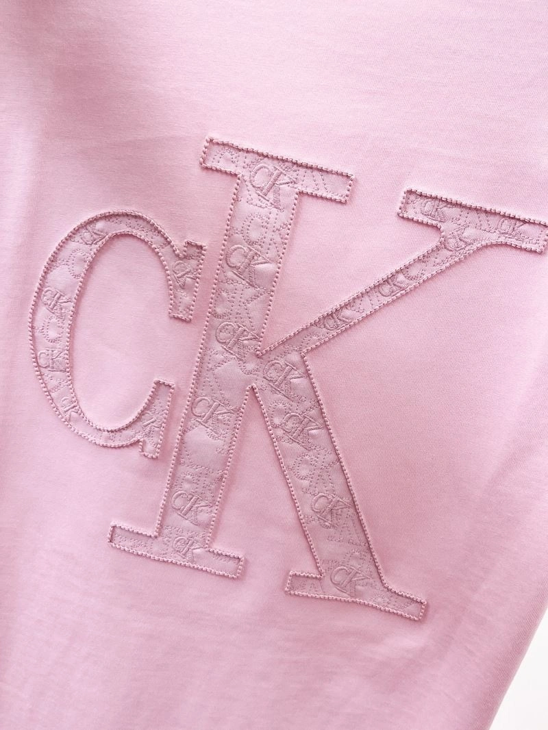 Classic Calvin Klein T-Shirts 161937