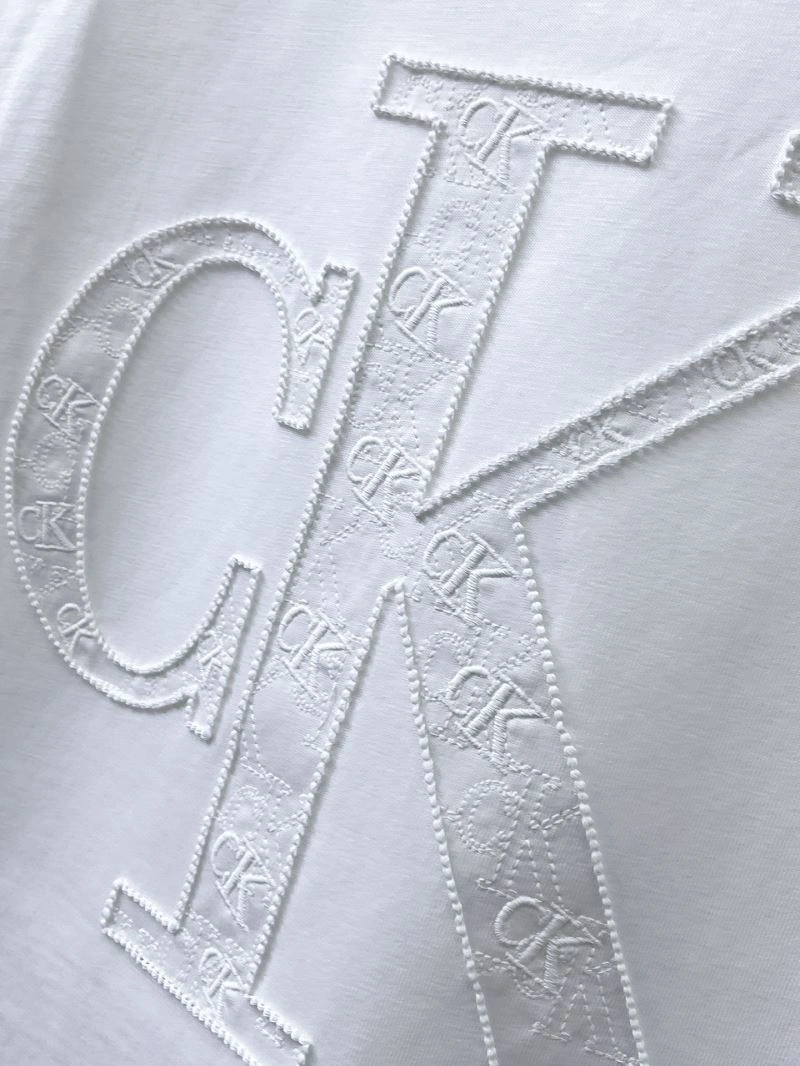 Lightweight Calvin Klein T-Shirts 158617