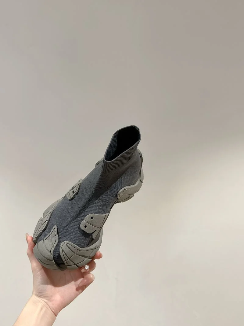 Lightweight Camper Shoes 8274