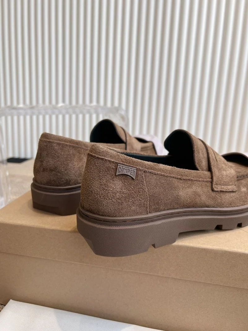 Camper Shoes ModernLook 8331