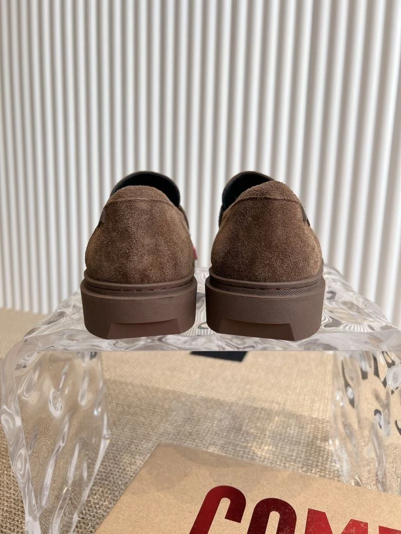 Supportive Camper Shoes 8259