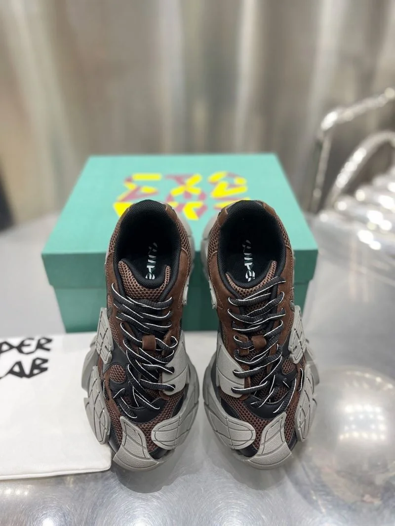Lightweight Camper Shoes 6744