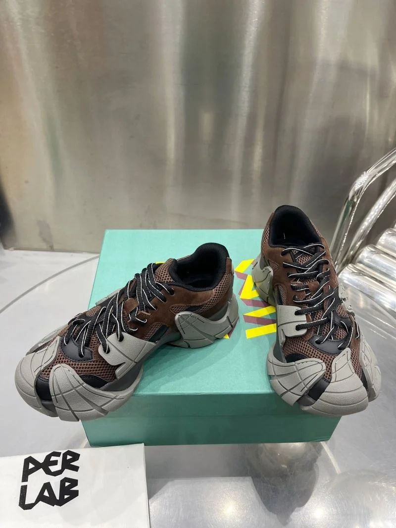 Lightweight Camper Shoes 6744