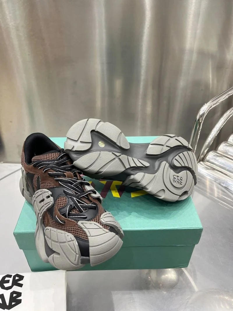 Lightweight Camper Shoes 6744