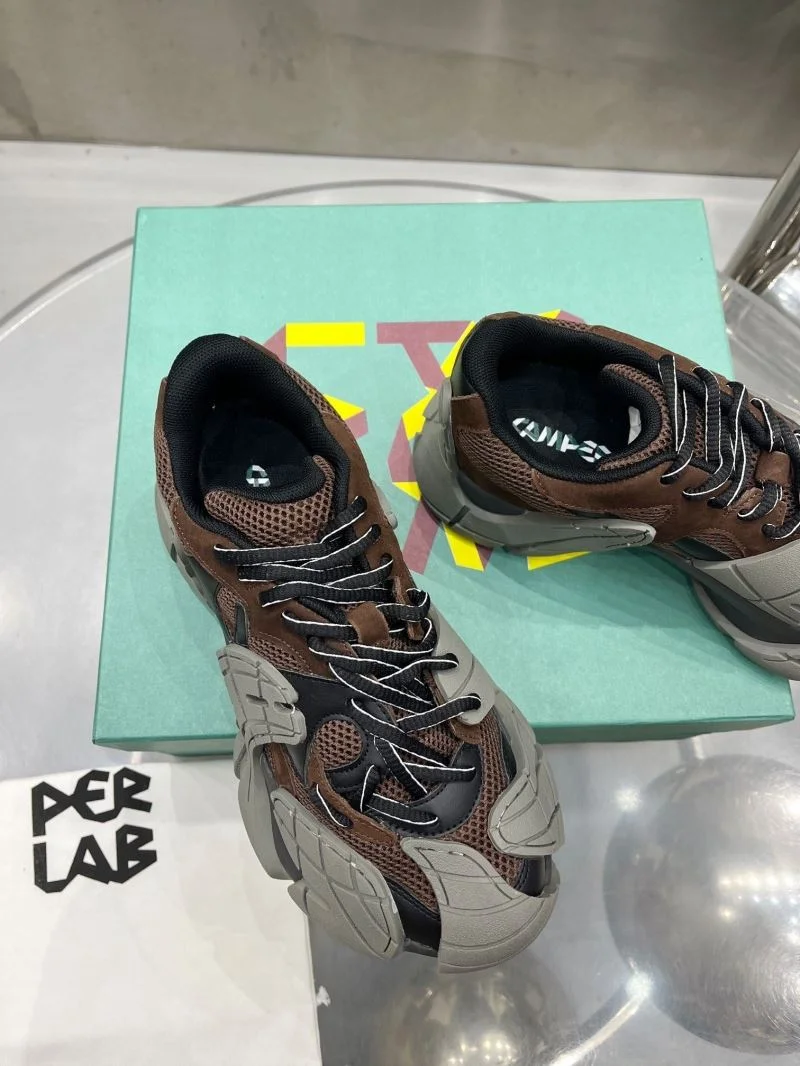 Lightweight Camper Shoes 6744