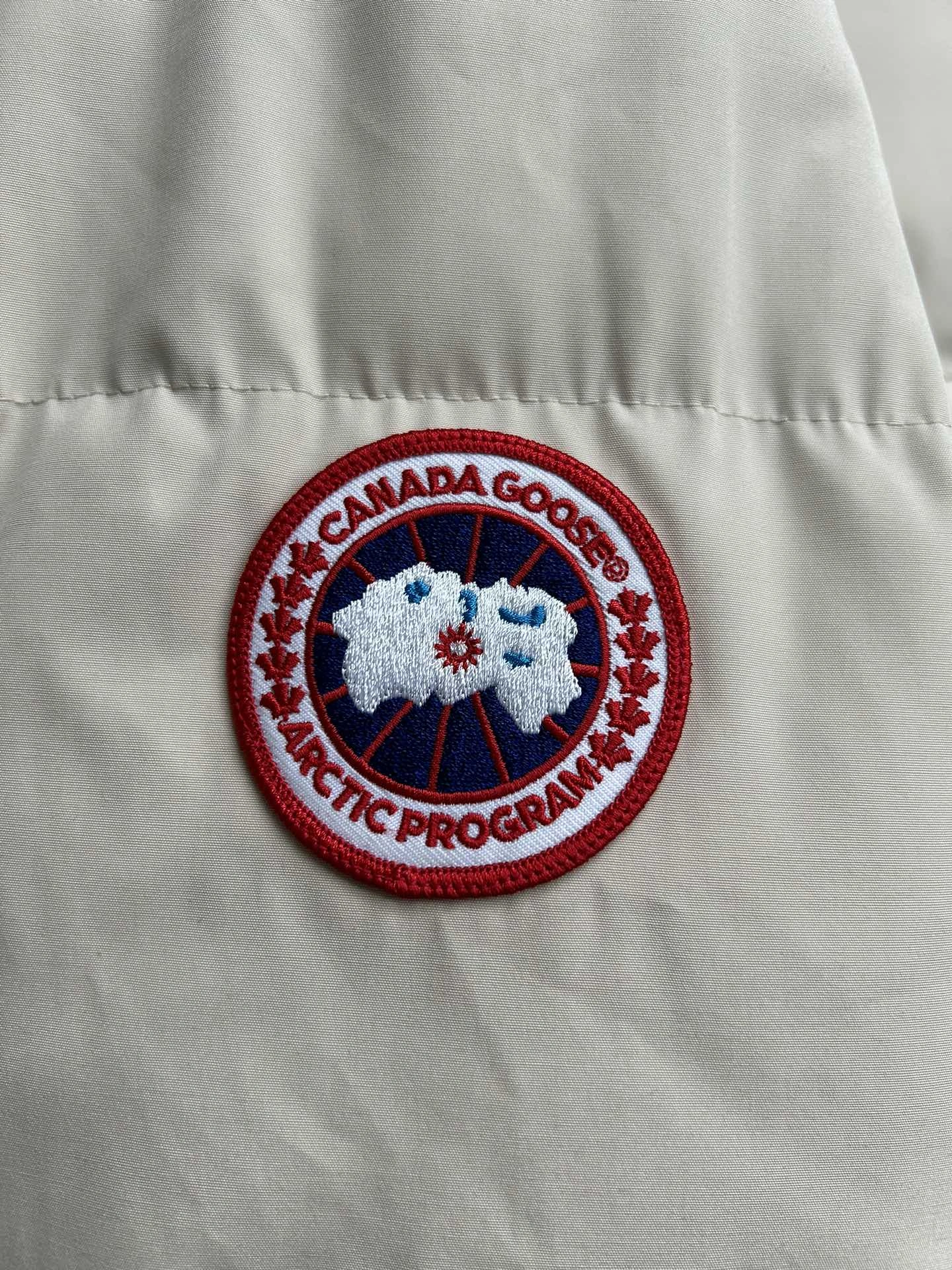 Canada Goose Down Jackets Attractive 106648