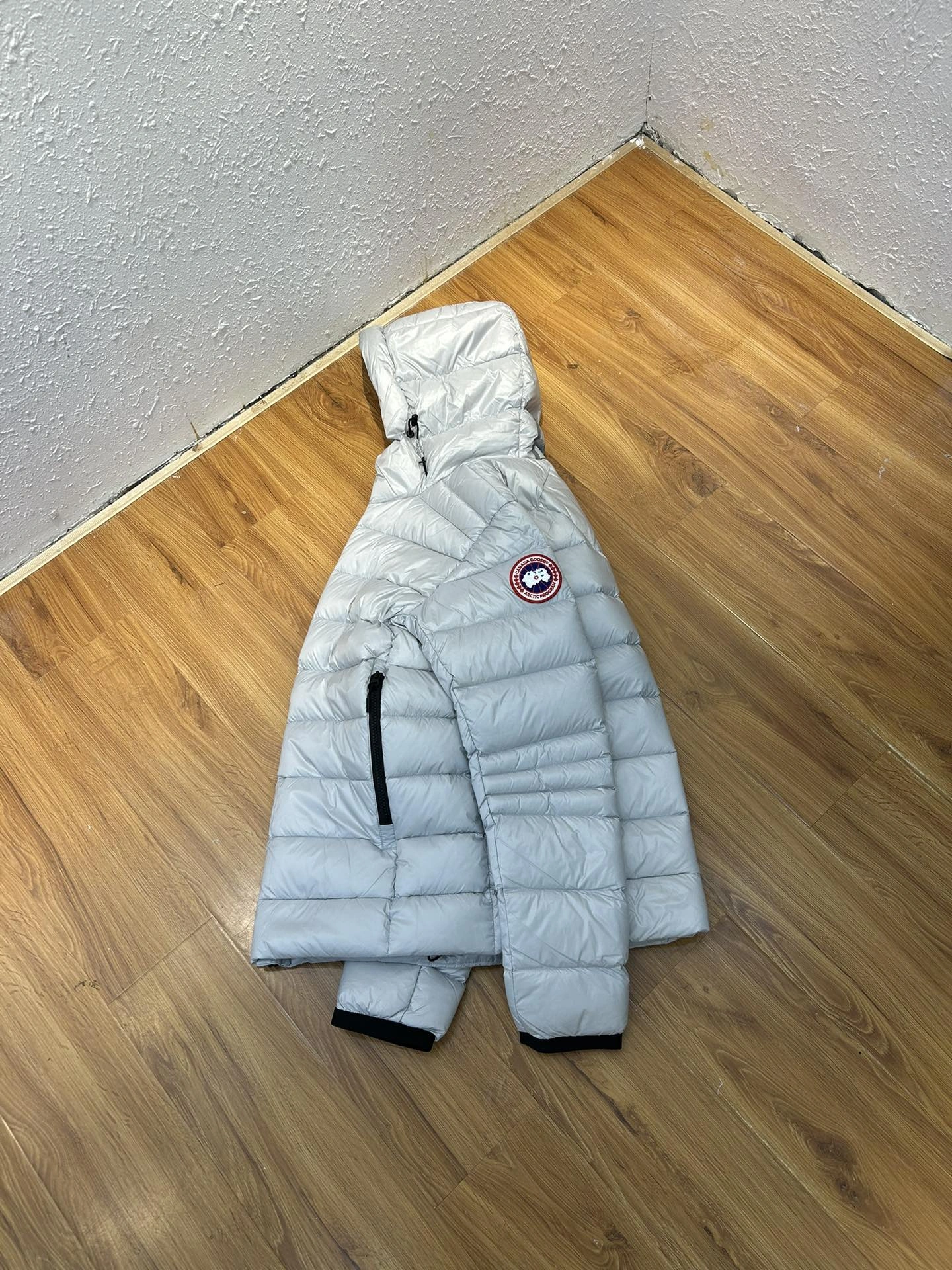 Canada Goose Down Jackets Breathable 106644
