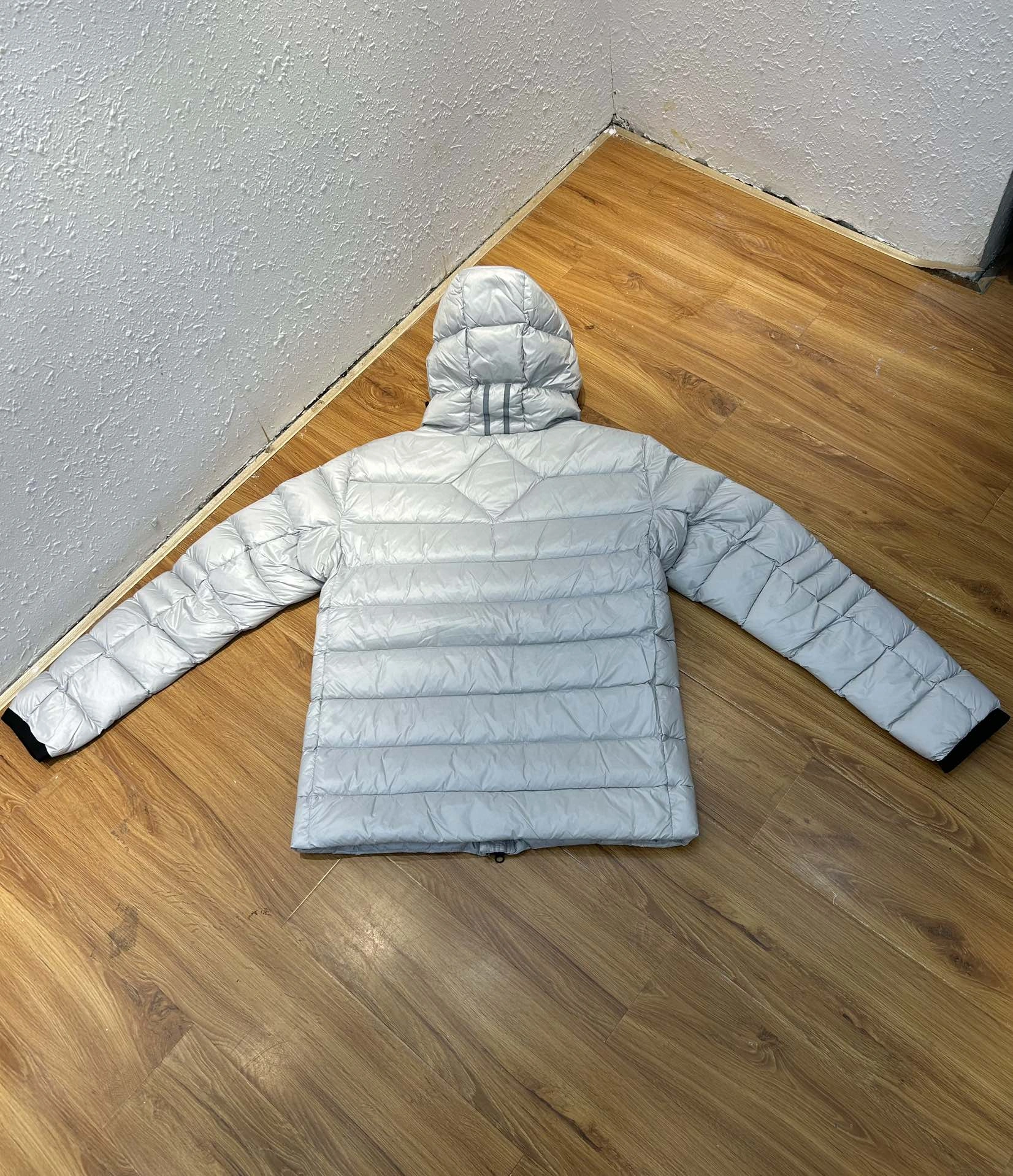 Canada Goose Down Jackets Breathable 106644