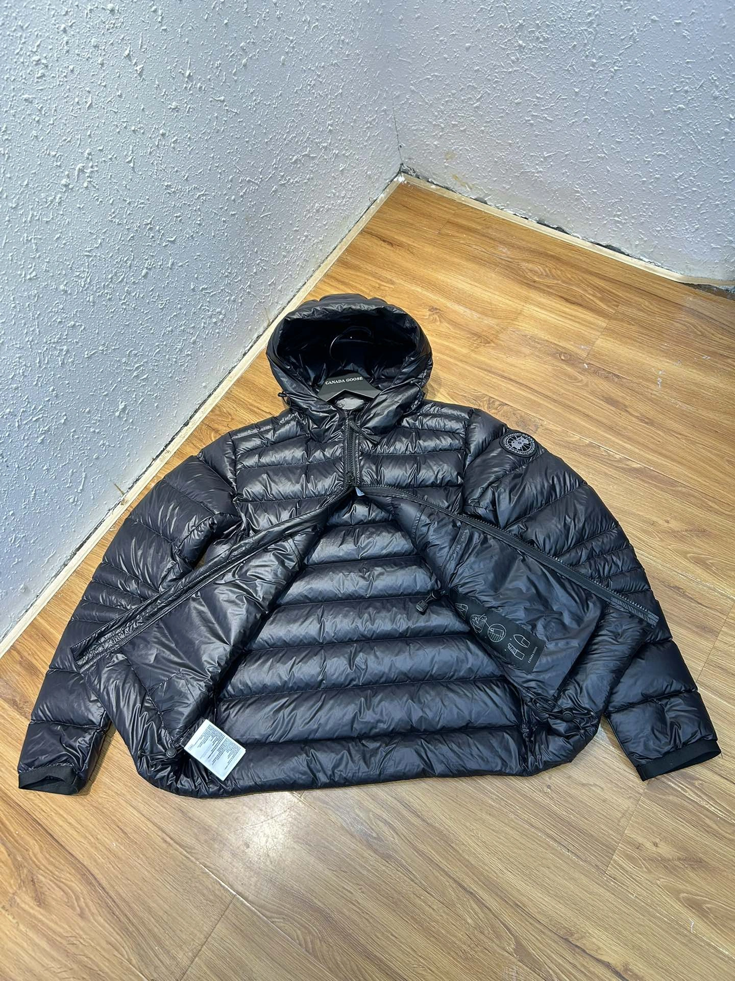 Canada Goose Down Jackets Thermal 106651