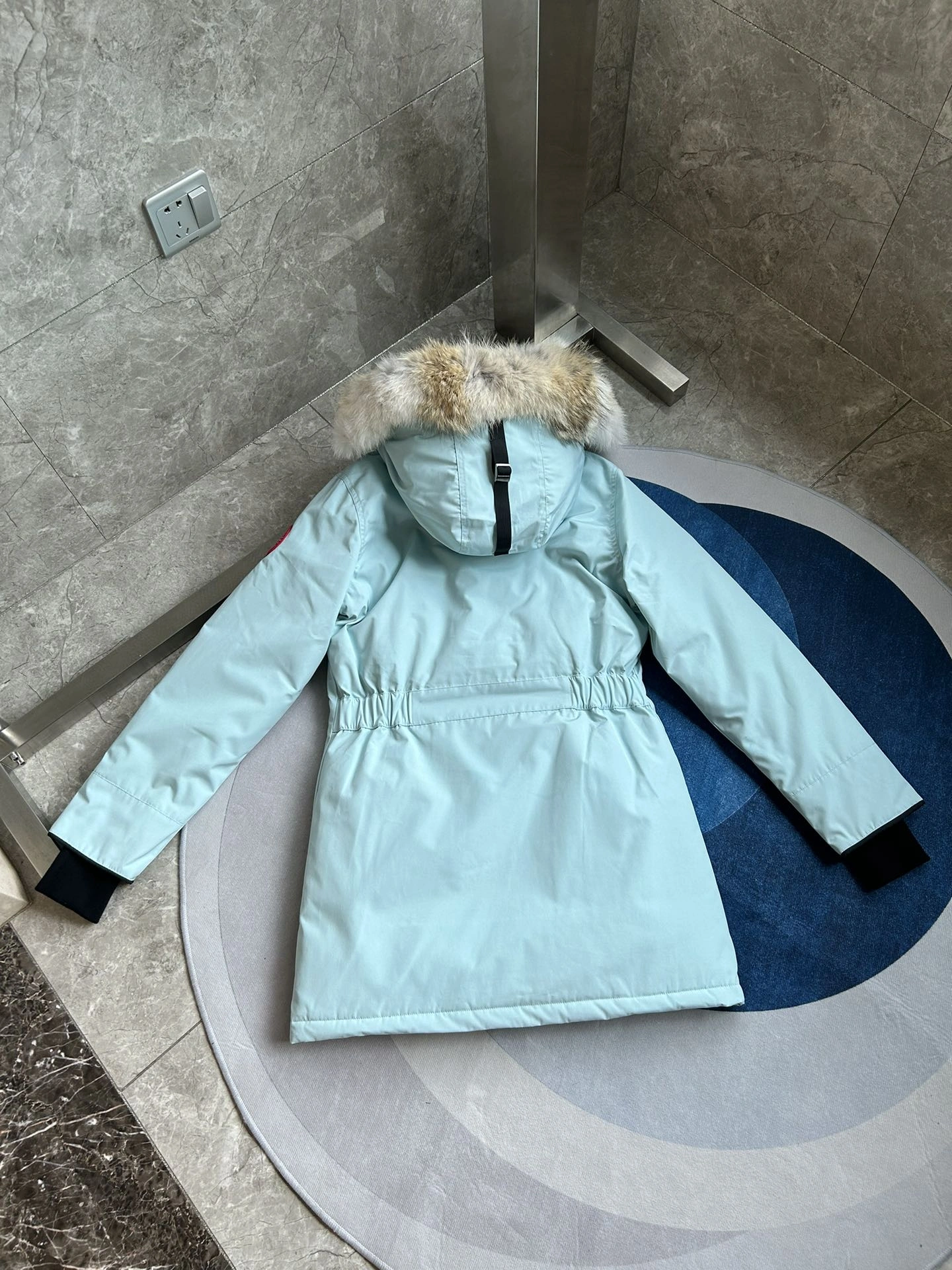 Canada Goose Down Jackets Chic 106665