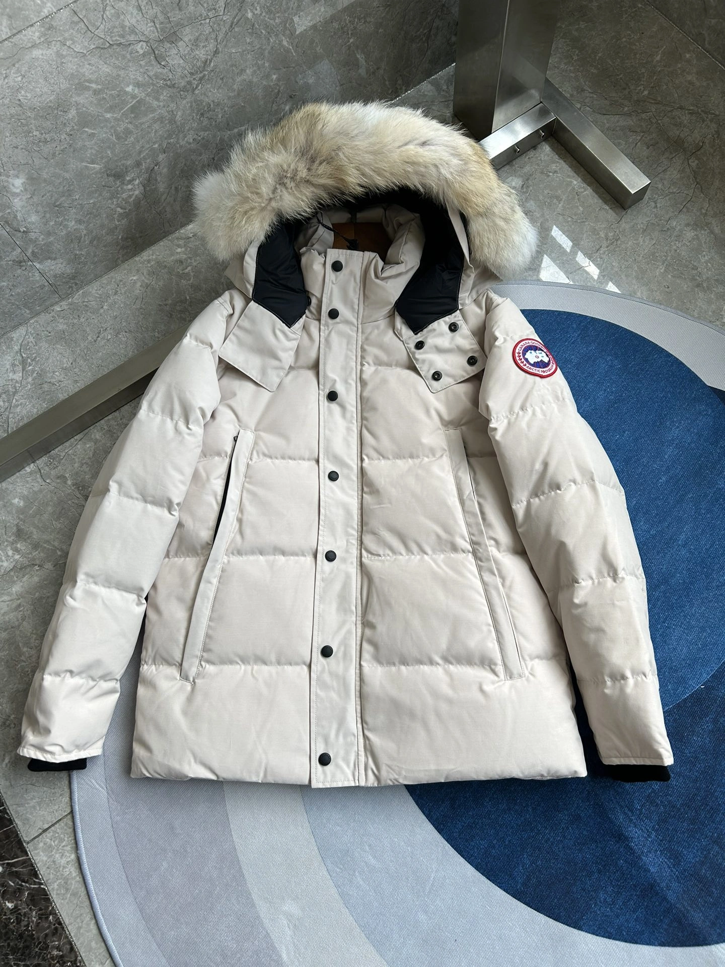 Canada Goose Down Jackets Soft 106625
