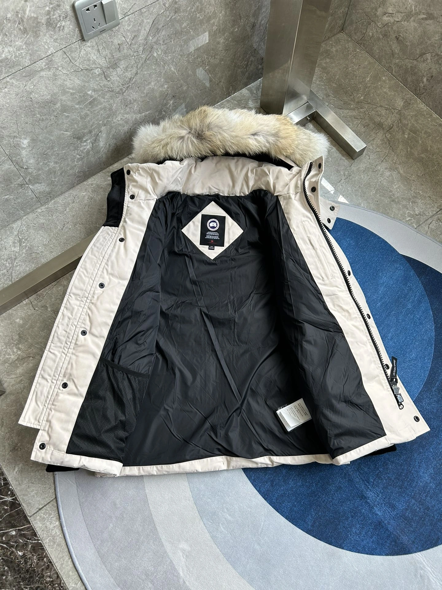 Canada Goose Down Jackets Soft 106625
