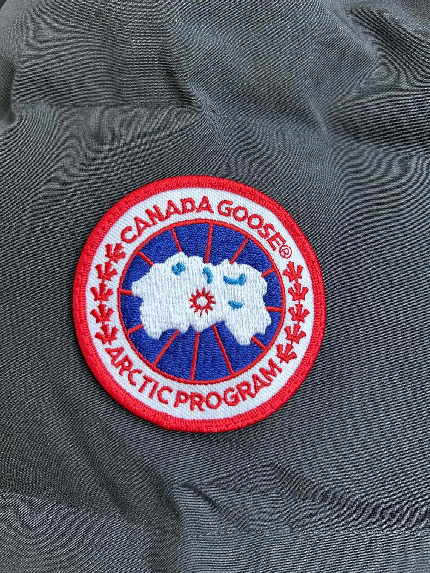 Durable Canada Goose Down Jackets 106623