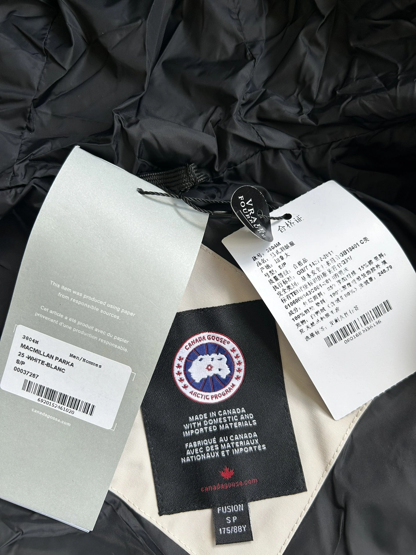Canada Goose Down Jackets Compact 106600
