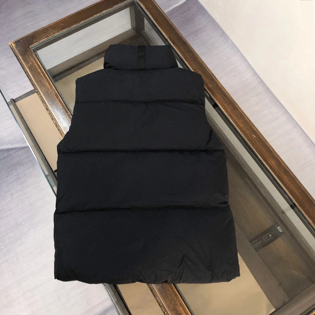 Canada Goose Down Jackets Comfortable 106596
