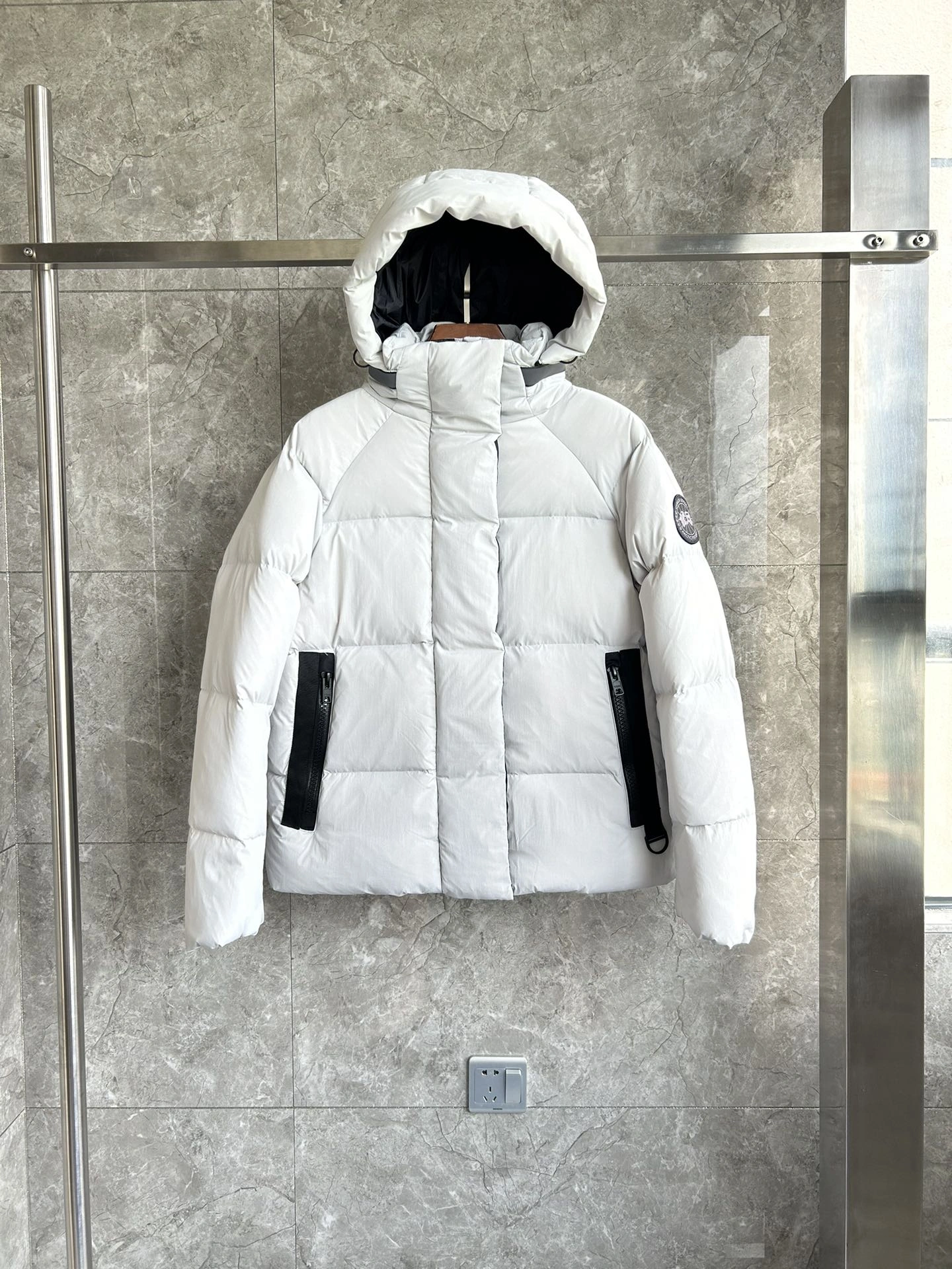 Canada Goose Down Jackets Youthful 106592