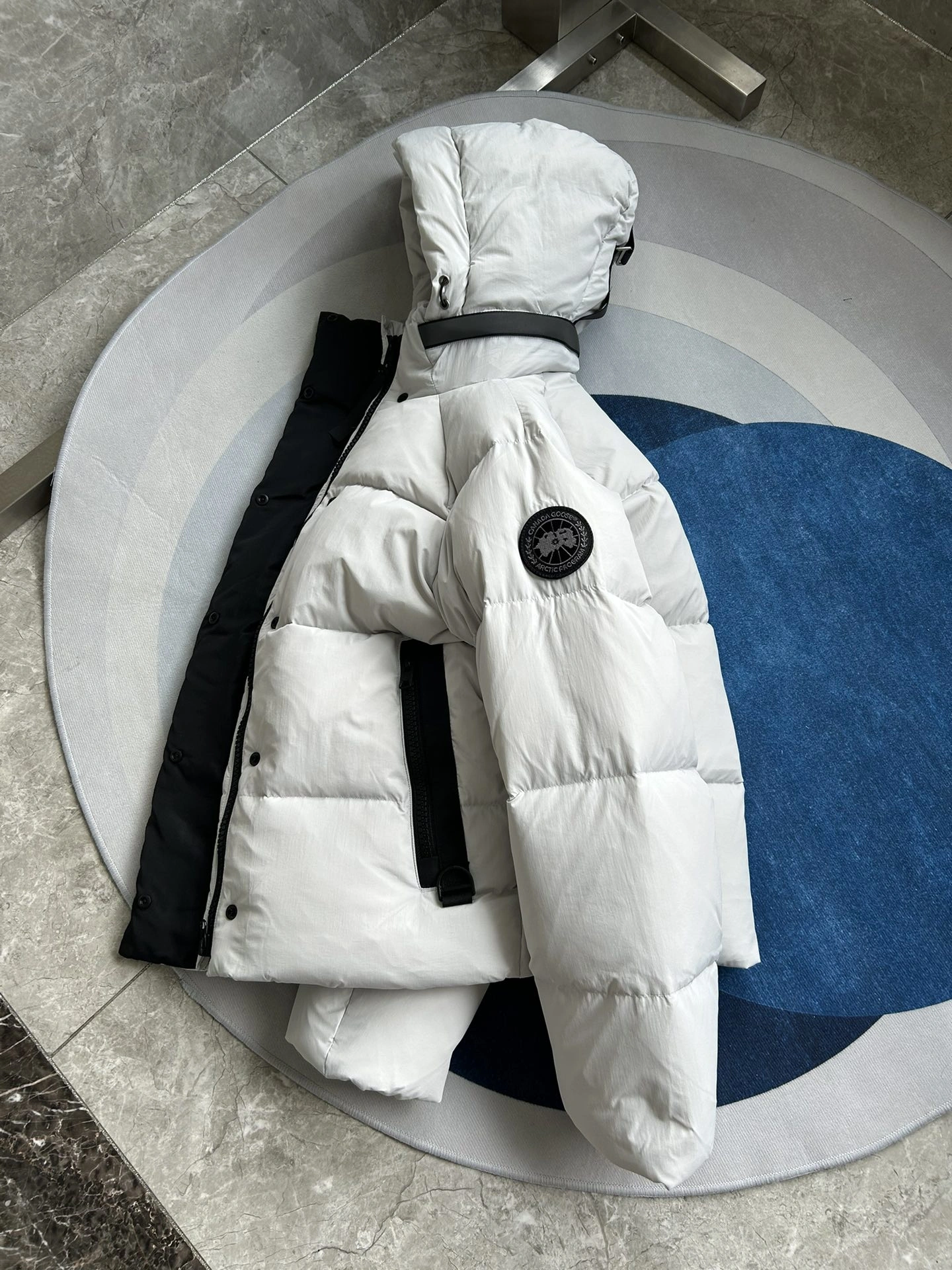 Canada Goose Down Jackets Youthful 106592