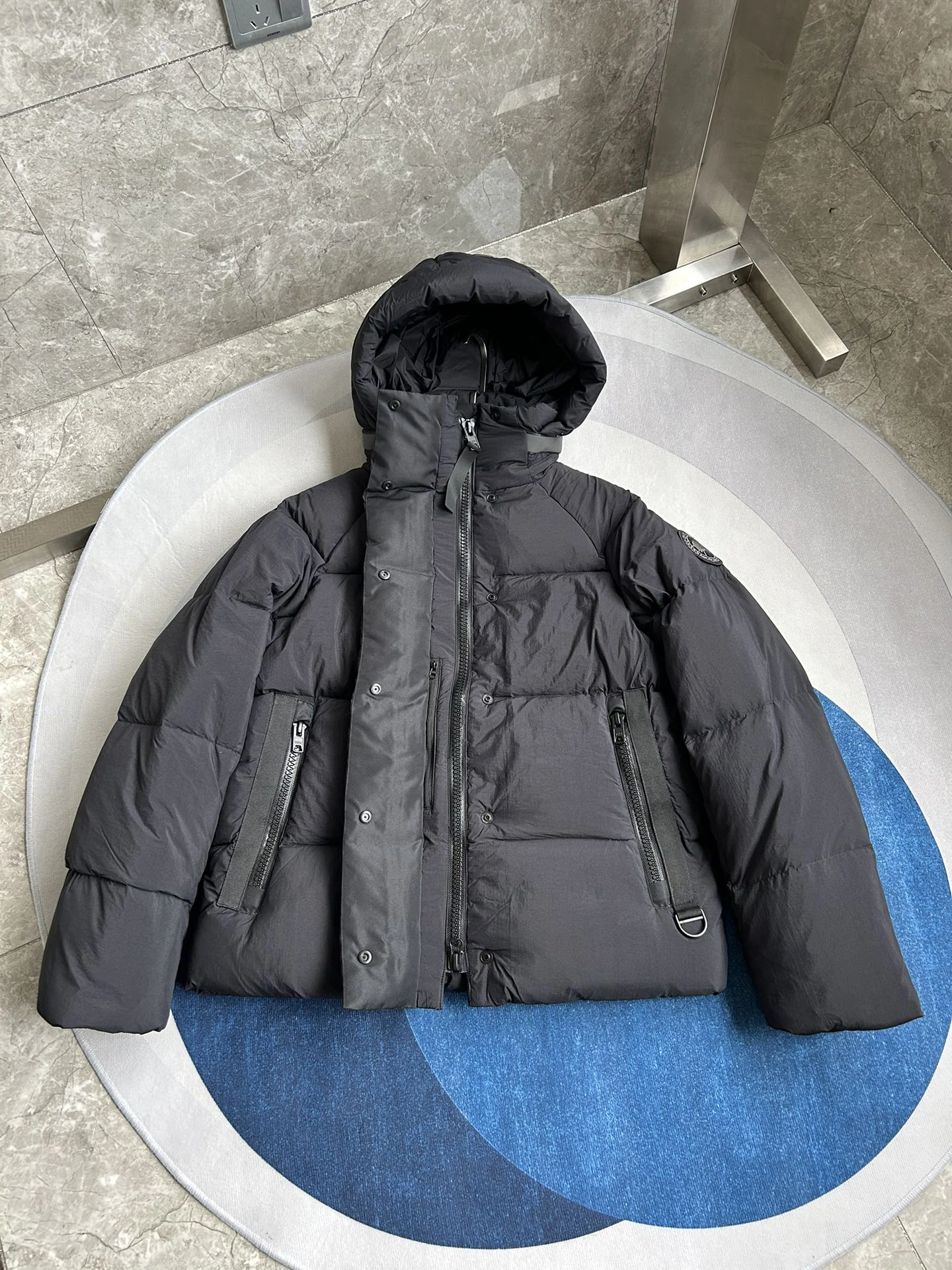 Canada Goose Down Jackets Chic 106594